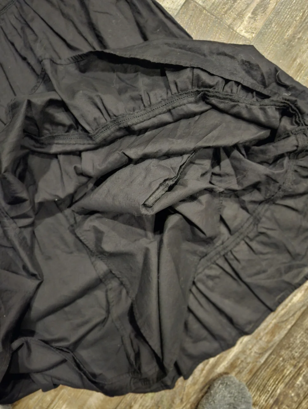 Old Navy Black Tiered Midi Skirt XS Boho Casual Elastic Waist Lined - Picture 5 of 6